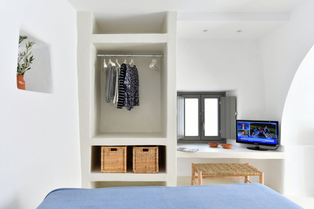 Paros Houses